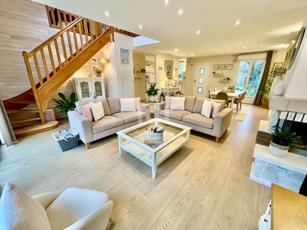 MAISON 150 M² - 5 CHAMBRES - 1200 m² JARDIN - PISCINE - MENARDAIS