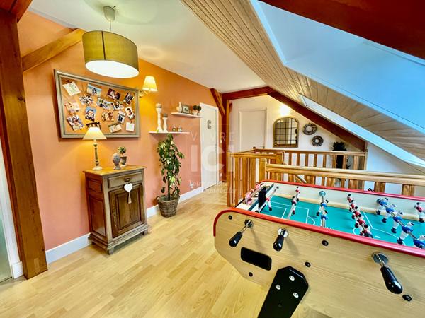 MAISON 150 M² - 5 CHAMBRES - 1200 m² JARDIN - PISCINE - MENARDAIS