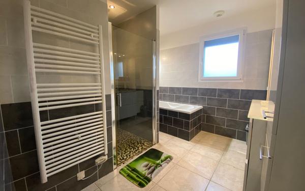 Maison à vendre    7 pièces •  Montréal