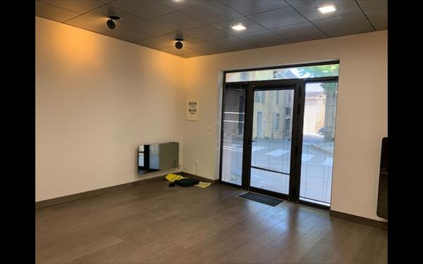 LOCAL PROFESSIONNEL EGUILLES