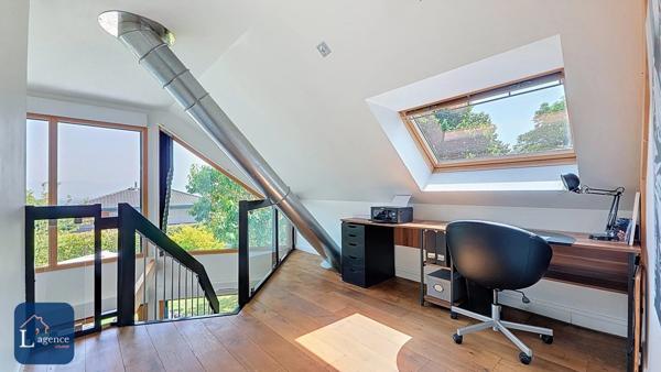 Villa individuelle T6 230 m2 Beaux Volumes Moderne en Fond d'Impasse Calme Absolu