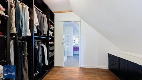 Villa individuelle T6 230 m2 Beaux Volumes Moderne en Fond d'Impasse Calme Absolu