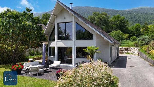 Villa individuelle T6 230 m2 Beaux Volumes Moderne en Fond d'Impasse Calme Absolu