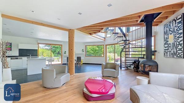 Villa individuelle T6 230 m2 Beaux Volumes Moderne en Fond d'Impasse Calme Absolu