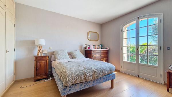 VILLA 4 pièces 125m² à MANDELIEU !