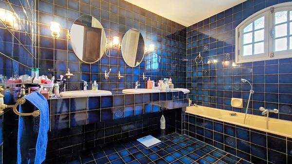 VILLA 4 pièces 125m² à MANDELIEU !