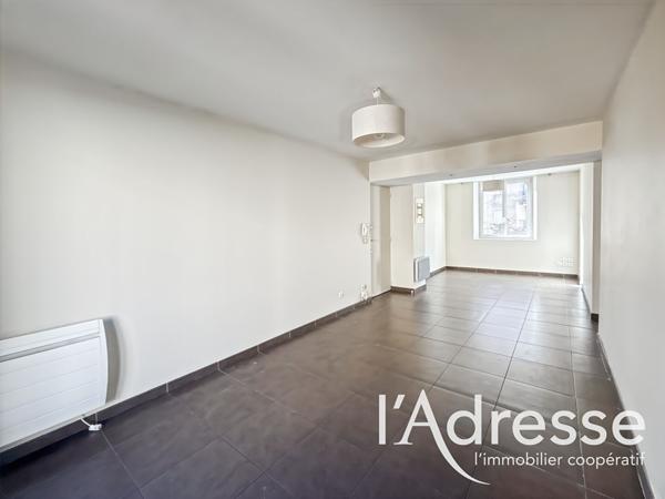 AUBAGNE ? RARE À LA LOCATION À L'ANNÉE | T2 RÉNOVÉ, BALCON & PARKING