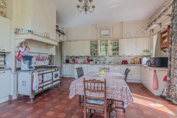 Vente Maison de luxe Péronnas 10 Pièces 360 m²
