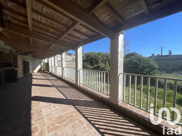 Maison à vendre 4 pièces 752 m² Mosnac-Saint-Simeux