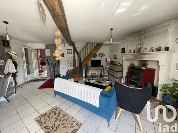 Maison à vendre 4 pièces 752 m² Mosnac-Saint-Simeux