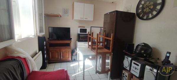 Vente appartement Saintes : 49 000 € - AJP Immobilier Pons