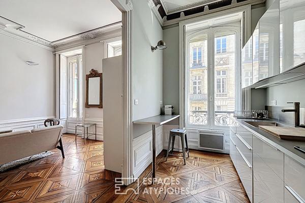 Appartement de caractère avec balcon au coeur du Triangle d’Or à Bordeaux