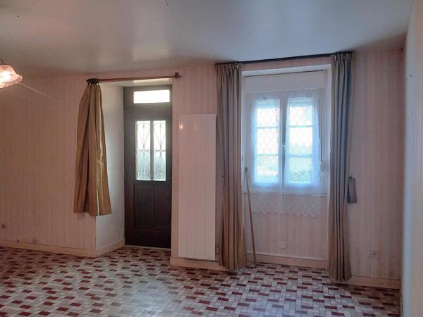 Maison à VIMARTIN SUR ORTHE, 53160 - 9 pièces 106m²