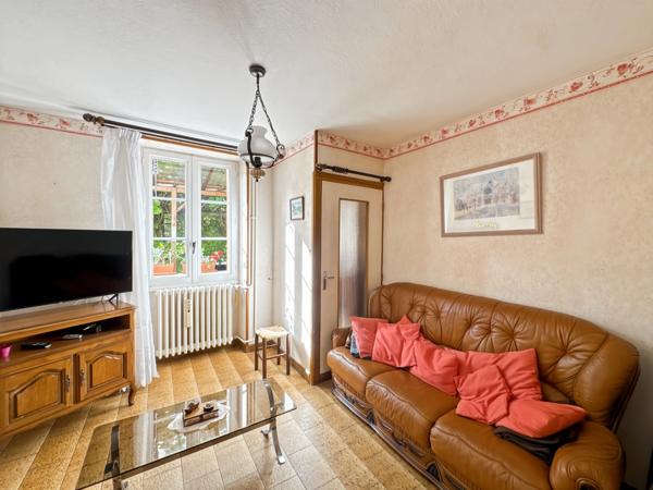 PROCHE LA CLAYETTE Maison à vendre, 110 m², 6 pièces, 4 chambres, dépendances, terrain 775 m²