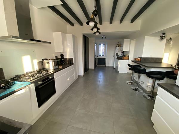 Ferme mitoyenne 6 pièce(s) 150.98 m2