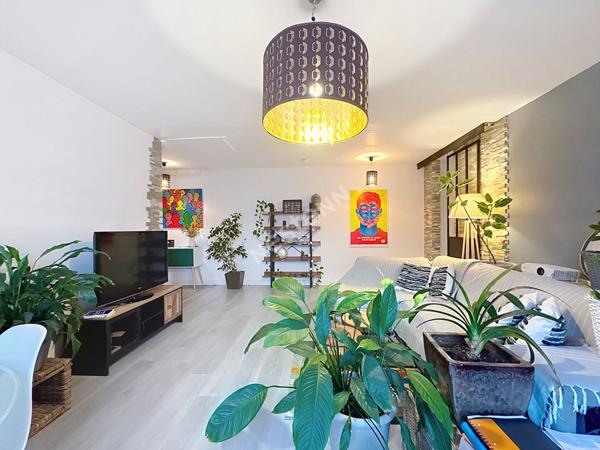 Appartement T3 élégant et lumineux à deux pas des Halles ? Calme absolu et vue dégagée