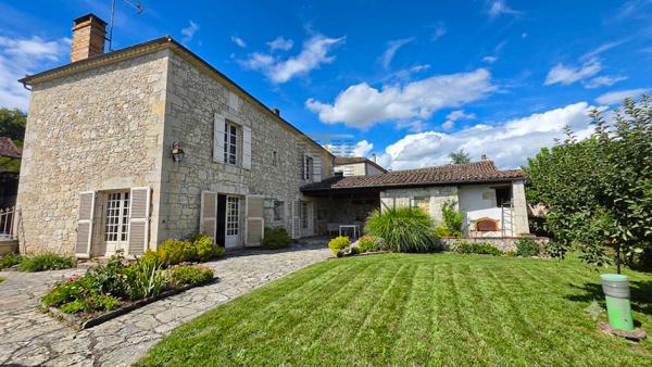Maison 5 pièce(s) 4 chambre(s) 230 m²
