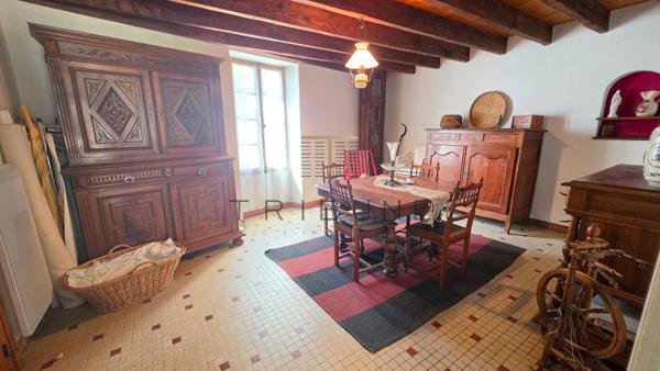 Maison 5 pièce(s) 4 chambre(s) 230 m²