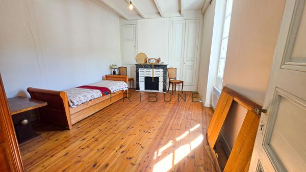 Maison 5 pièce(s) 4 chambre(s) 230 m²