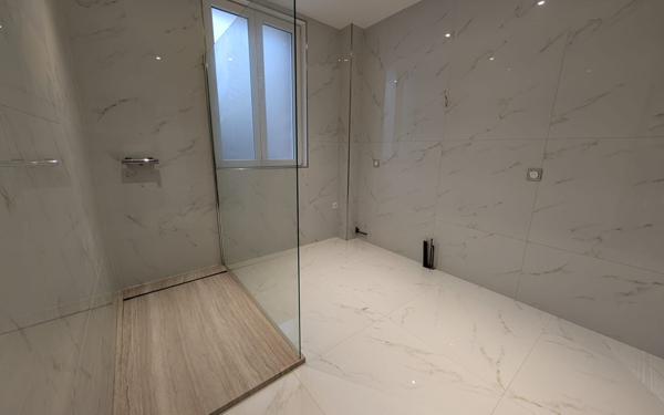 Maison à vendre    7 pièces • 209 m2 Évry