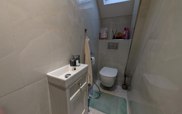 Maison à vendre    7 pièces • 209 m2 Évry