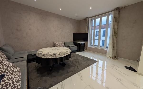 Maison à vendre    7 pièces • 209 m2 Évry