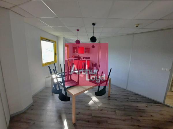 AUBIERE LA PARDIEU A LOUER BUREAUX 280 M² - ETAGE