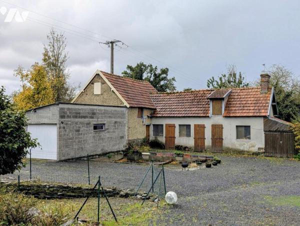 Maison de campagne avec dépendances  à SAINTE SUZANNE SUR VIRE à proximité de CONDE SUR VIRE