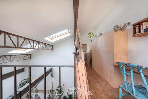 Loft avec piscine intérieure et appartements à usage mixte