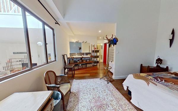 Maison à vendre    5 pièces • 200 m2 Lyon 9