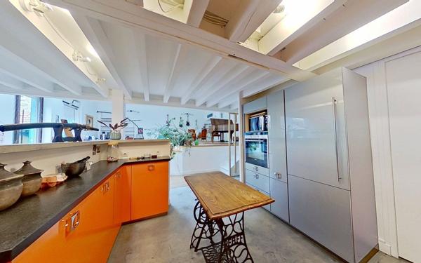 Maison à vendre    5 pièces • 200 m2 Lyon 9