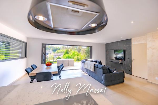 Maison à vendre 5 pièces GRESY SUR AIX (73), avec piscine