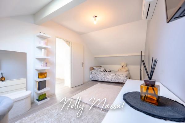 Maison à vendre 5 pièces GRESY SUR AIX (73), avec piscine