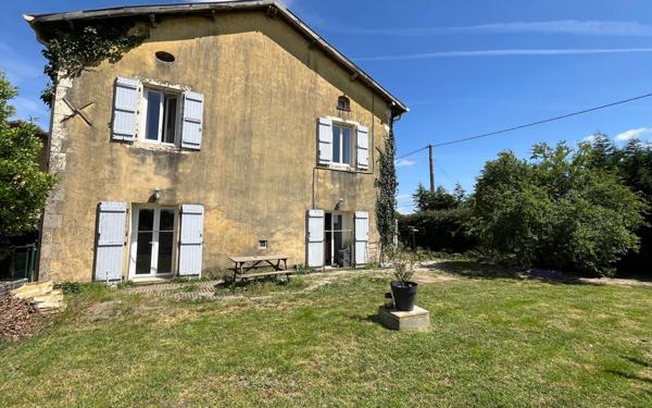 Maison à vendre    5 pièces •  Cassen