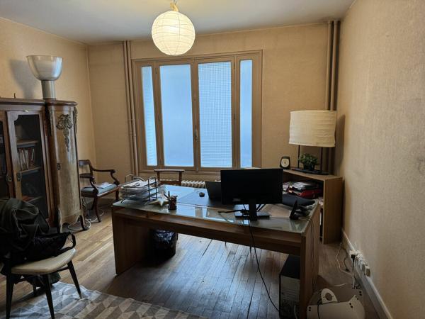 TOURS CENTRE BUREAUX A LOUER 34 M²
