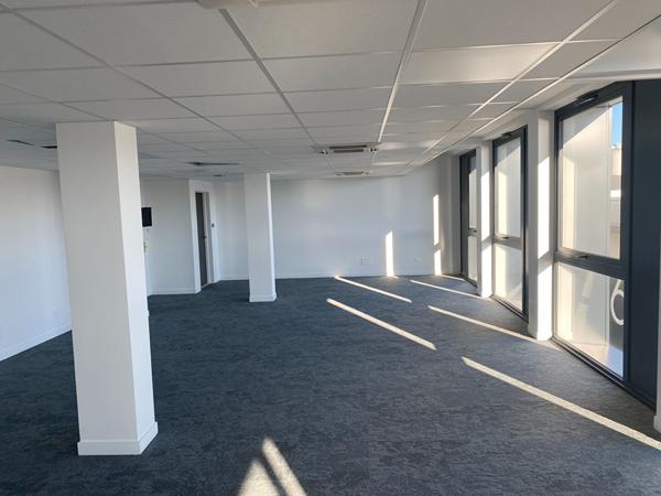 A vendre Bureaux Neuf La Rochelle 103.8 m2