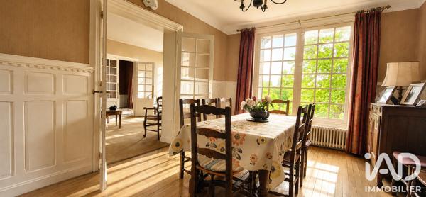 Maison à vendre 9 pièces 239,17 m² Auvers-sur-Oise