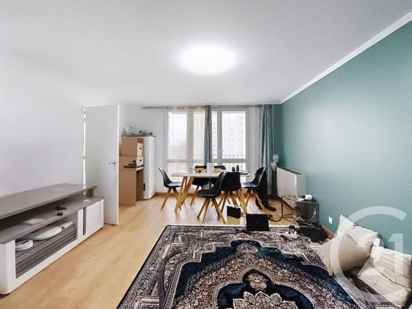Appartement F4 à vendre  4 pièces - 88,04 m2 ST DENIS - 93