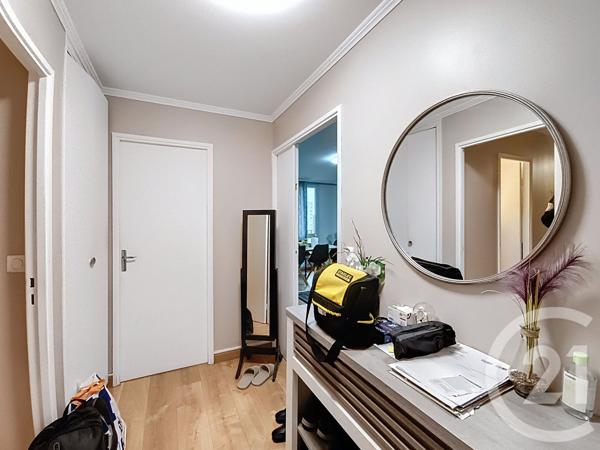 Appartement F4 à vendre  4 pièces - 88,04 m2 ST DENIS - 93