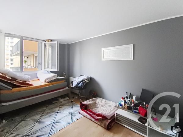 Appartement F4 à vendre  4 pièces - 88,04 m2 ST DENIS - 93