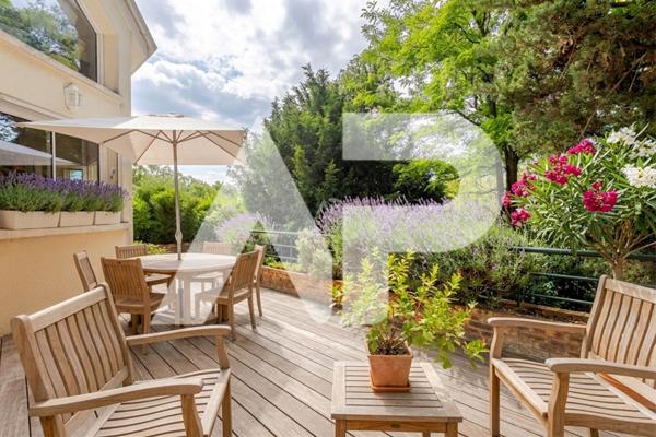 SEVRES RIVE DROITE - MAISON CONTEMPORAINE 1 390 000 € **  - Référence  604-S