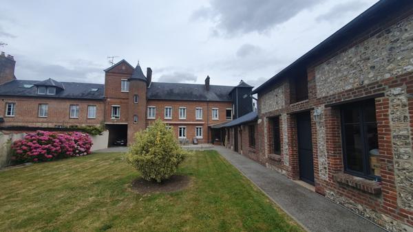 GRANDE MAISON DE FAMILLE YVETOT HYPERCENTRE