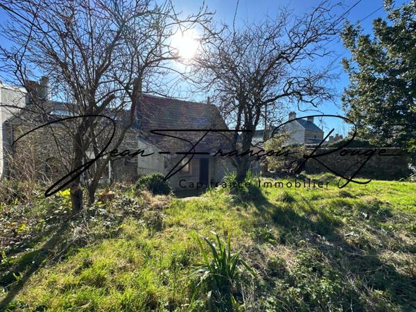 Agon-Coutainville, proche du havre et à deux kilomètres de la plage, maison en pierres de 160 m² !