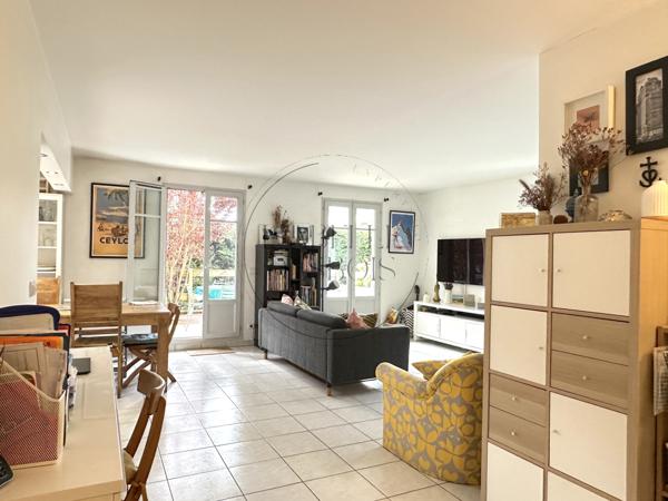 Chambourcy (78240) Appartement familial avec jardin à Chambourcy, un véritable compromis entre maison et appartement