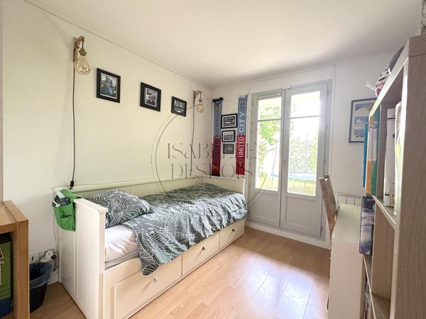 Chambourcy (78240) Appartement familial avec jardin à Chambourcy, un véritable compromis entre maison et appartement