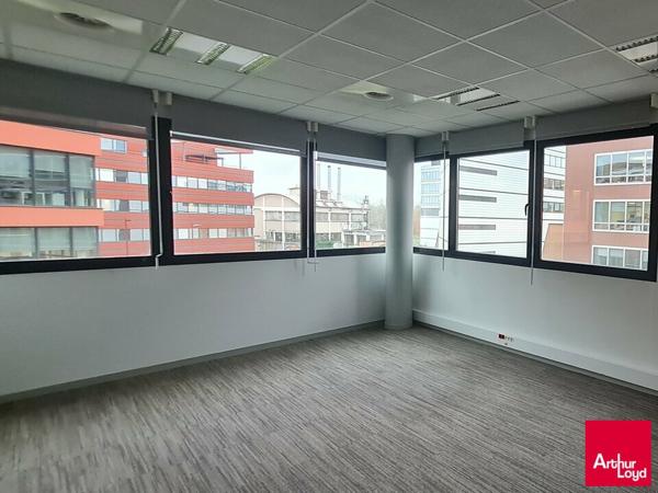 LOCATION Le Mans NOVAXIS -Gare TGV- plateau de bureaux 245m²