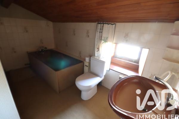 Maison à vendre 8 pièces 137 m² Montguyon