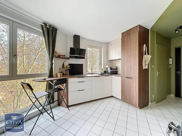 Appartement à louer 1 pièce 28.72m²