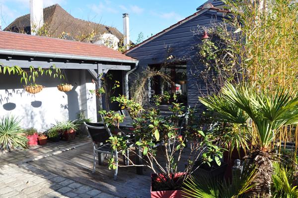 Maison Le Mesnil Le Roi €948 000 ** - Référence 10554