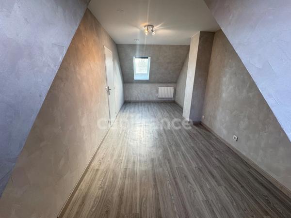 Belle maison familiale de 7 pièces  à vendre - 110 m² avec jardin et garage - BUCHELAY (78) 7 minutes de Mantes-la-Jolie